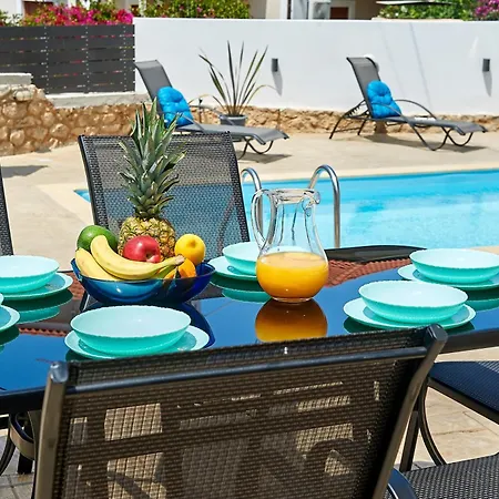 Helios Dream With Private Pool