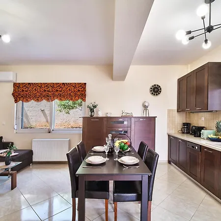 Helios Dream With Private Pool
